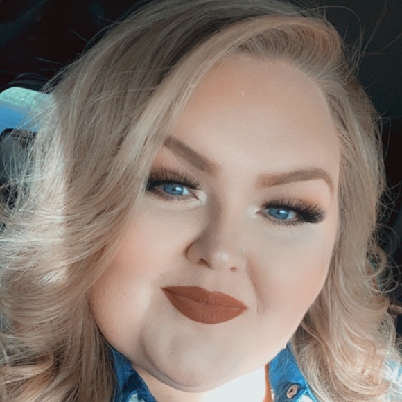 Meet your Posher, Ashleigh - Picture 1 of 1